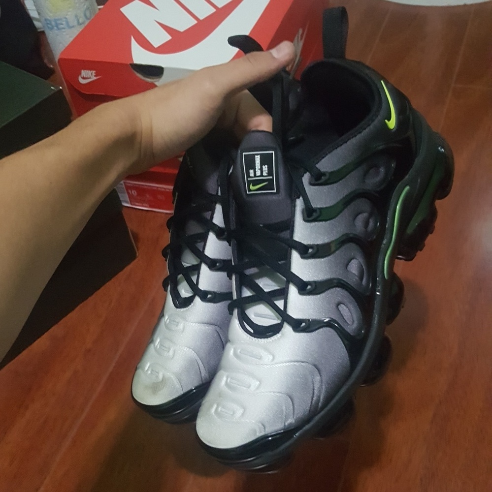 nike air vapormax plus